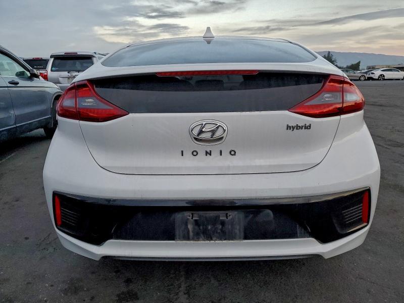 2017 Hyundai Ioniq Hybrid sel