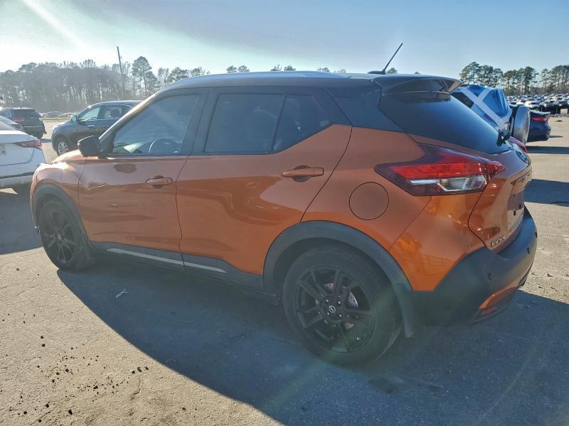 2020 Nissan Kicks sr