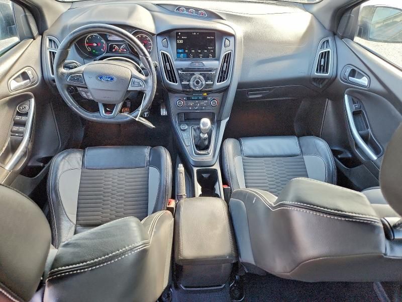 2016 Ford Focus st