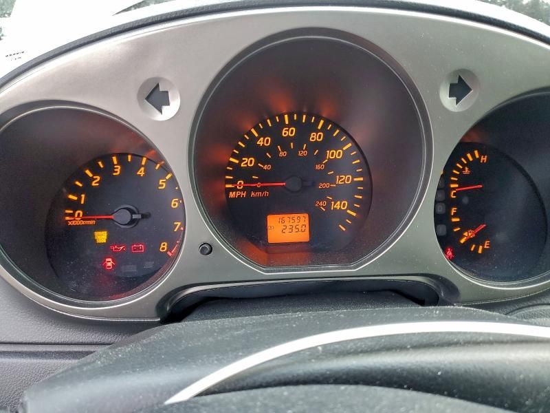 2004 Nissan Altima Base
