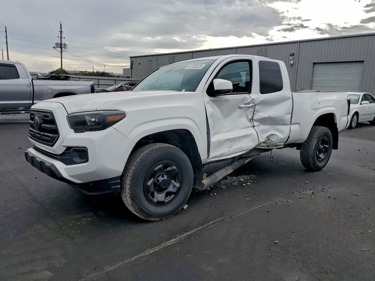 2019 Toyota Tacoma SR