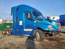 Salvage Trucks for sale at auction: 2019 Freigliner 2019 Freightliner Cascadia 126 Semi Truck