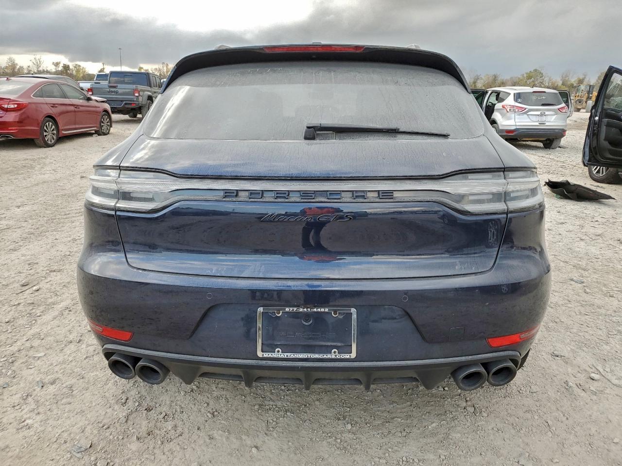 2021 Porsche Macan gts