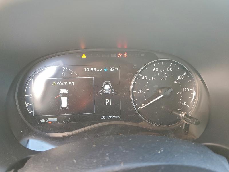 2024 Nissan Kicks sr