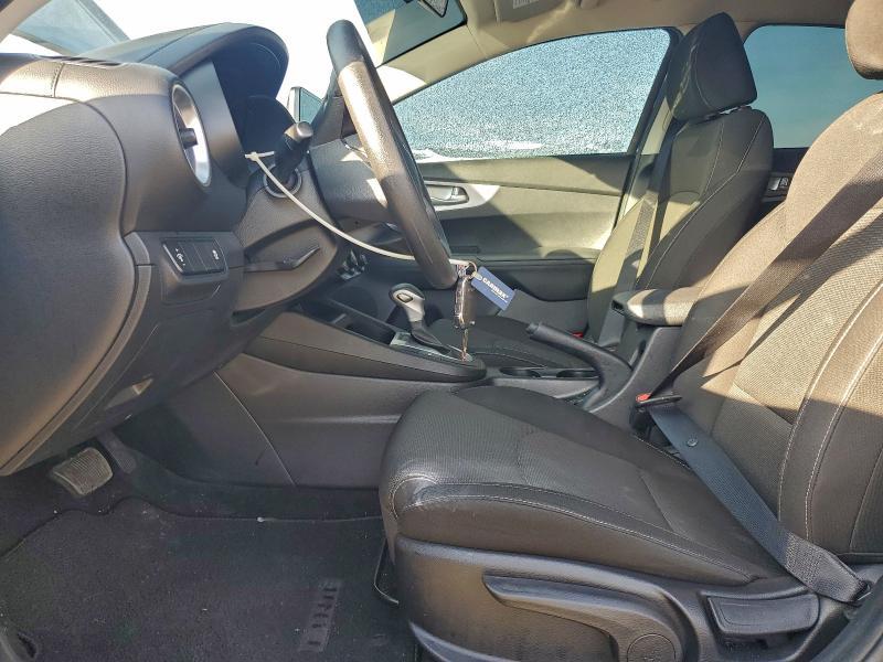 2023 KIA Forte lx
