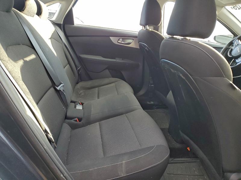 2023 KIA Forte lx
