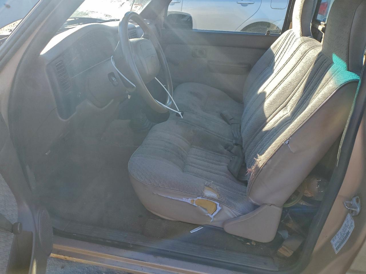 1996 Toyota Tacoma Base