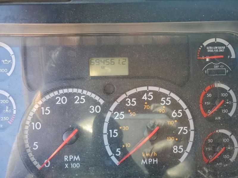 2012 Freightliner Cascadia 125 Semi Truck