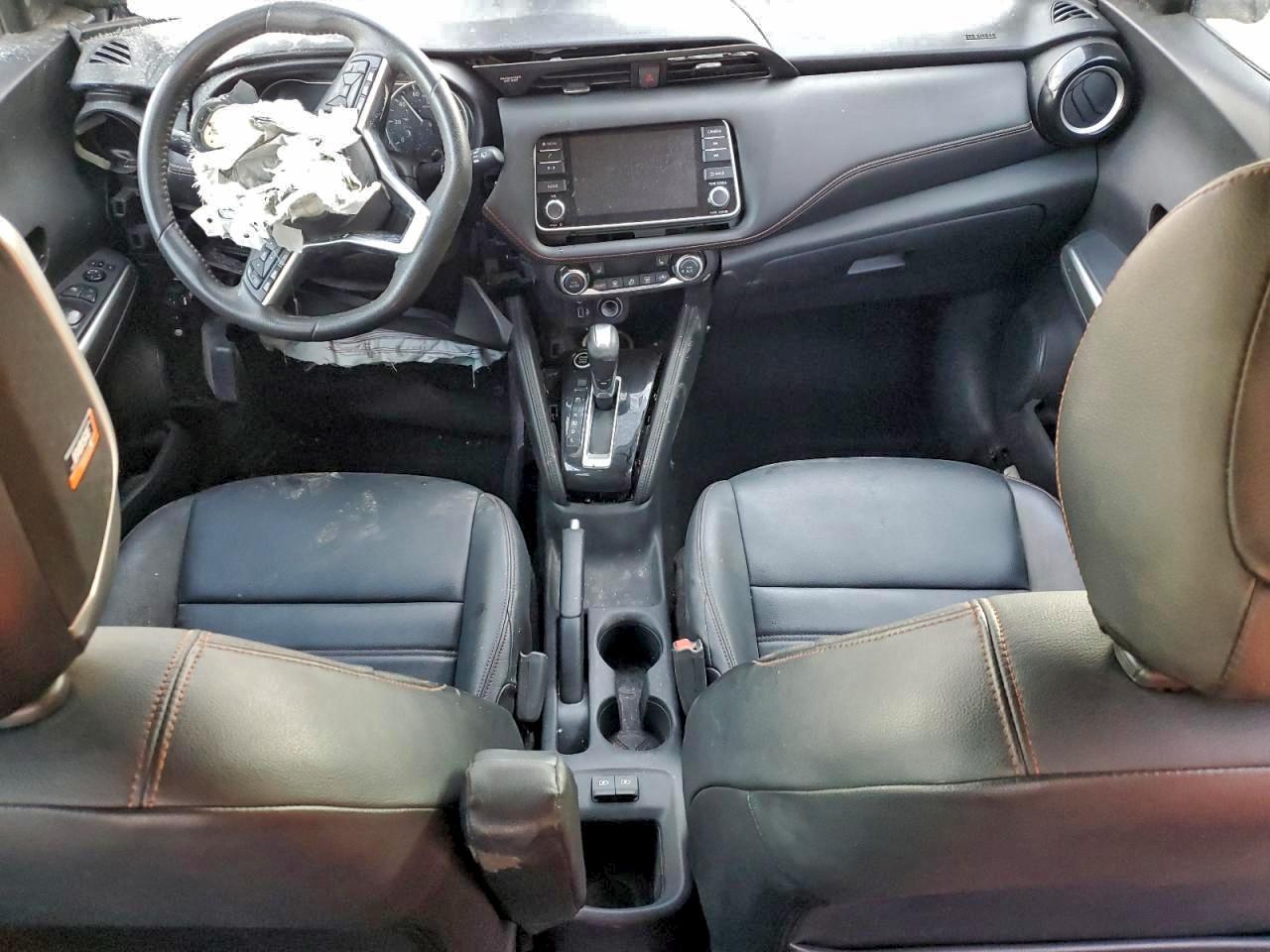 2019 Nissan Kicks s