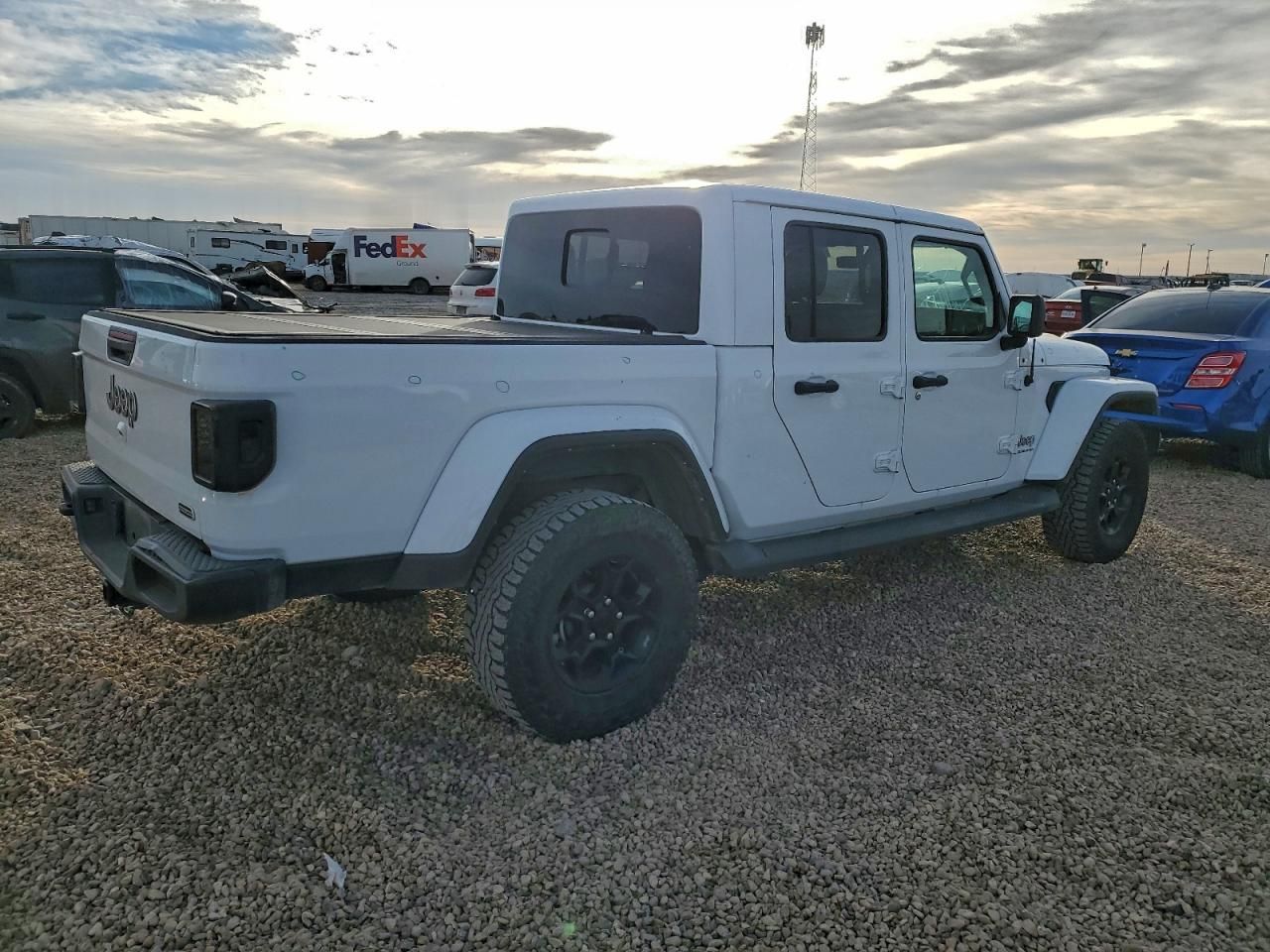 2023 Jeep Gladiator Overland