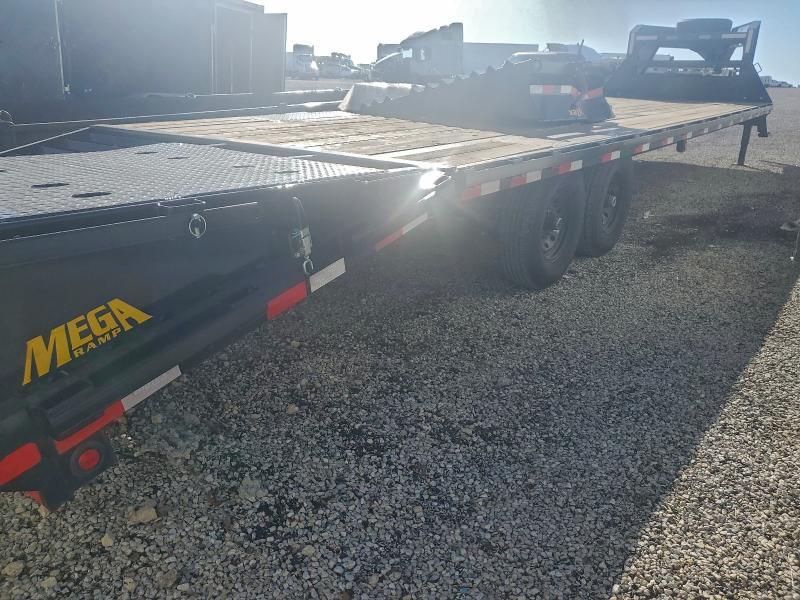2025 Bgtx 2025 BIG TEX 14GN-33D5A-MRBK Equipment Trailer