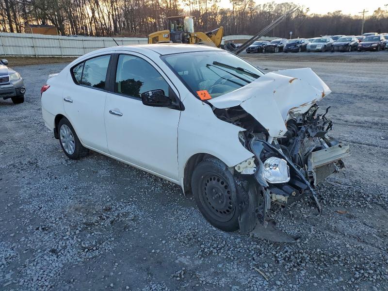 2016 Nissan Versa s