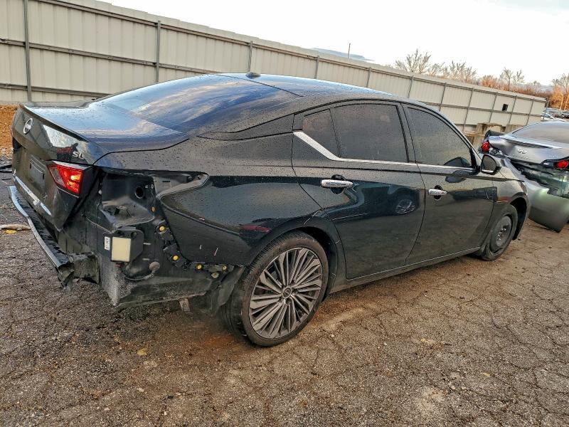 2023 Nissan Altima sl