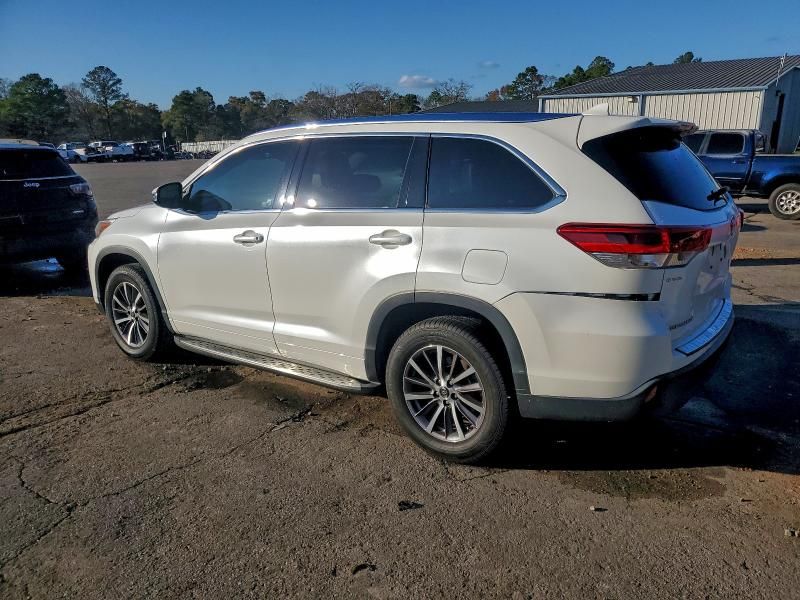 2017 Toyota Highlander se