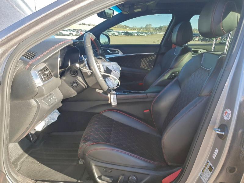 2023 Genesis G70 Base