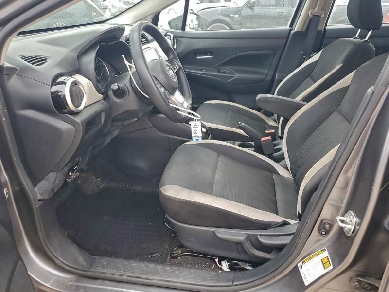 2020 Nissan Versa sv