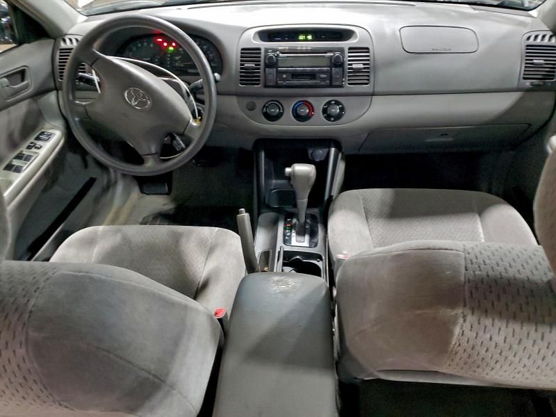 2002 Toyota Camry le