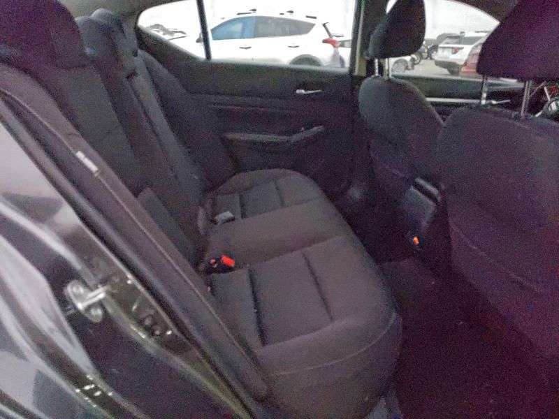 2021 Nissan Altima sv