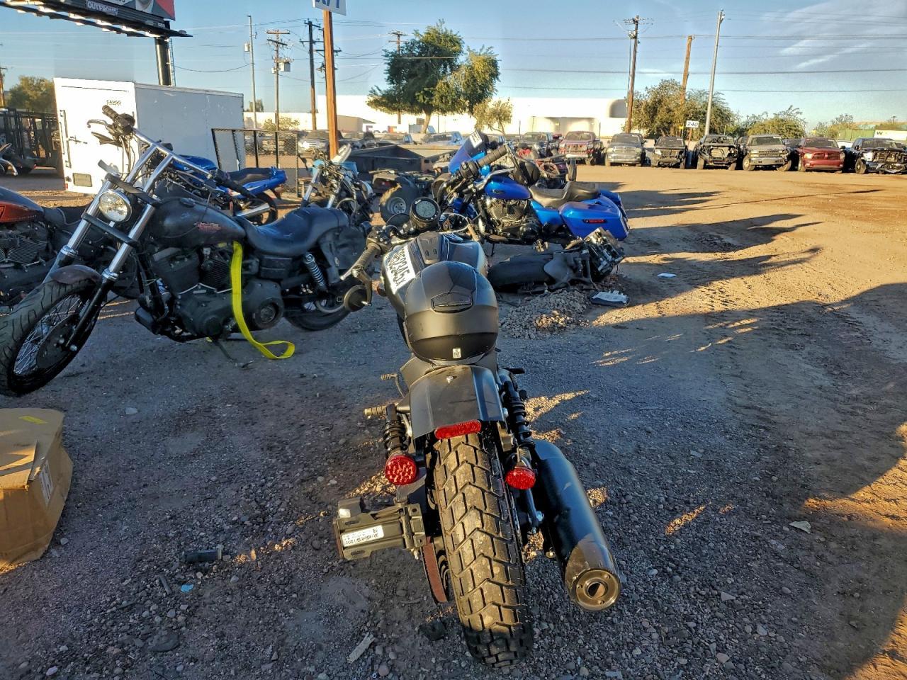 2025 Indian Motorcycle Co. Scout Bobber Limited +TECH