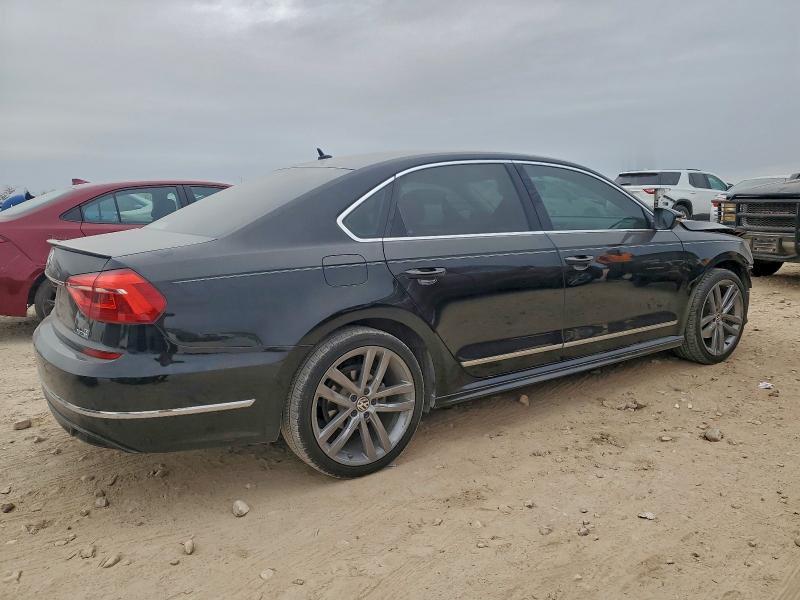 2016 Volkswagen Passat s
