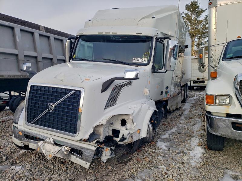 2017 Volvo VNL BOX Truck