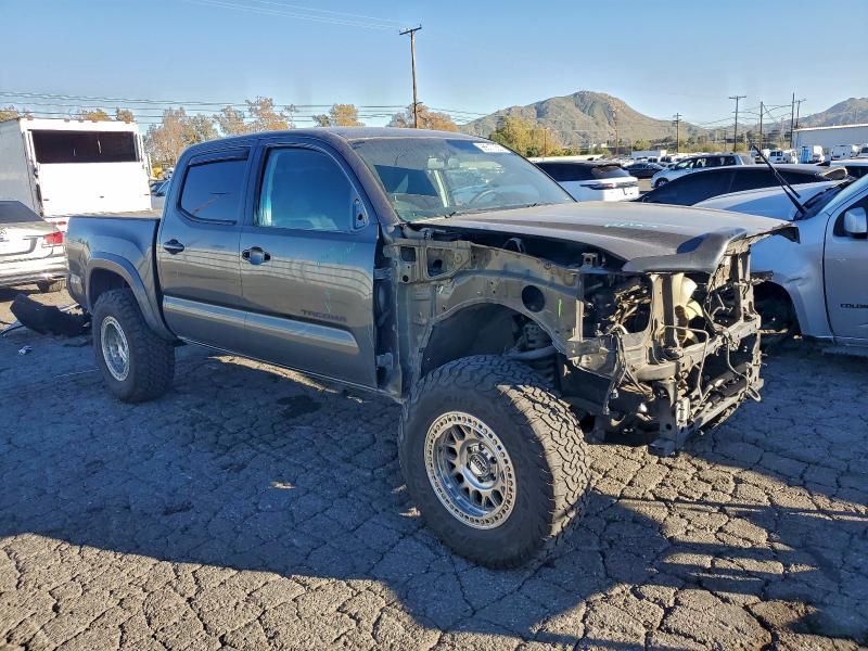 2016 Toyota Tacoma Double cab