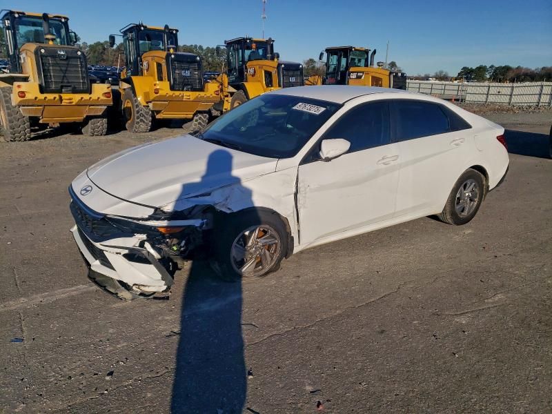 2024 Hyundai Elantra se