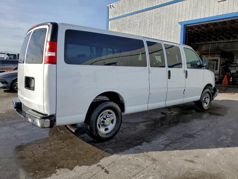 2024 Chevrolet Express G3500 lt