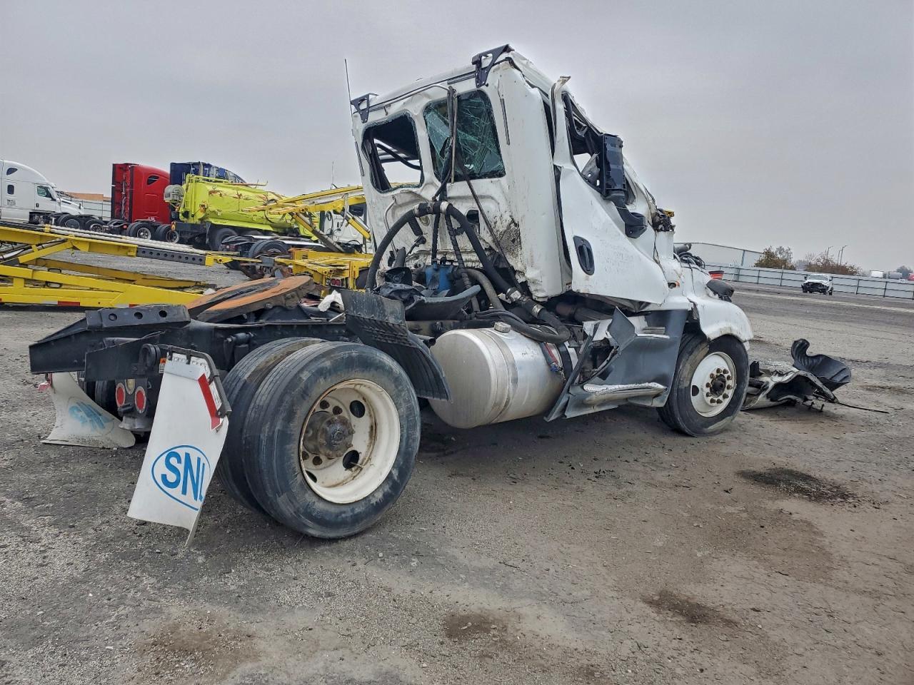 2016 Freightliner Cascadia 125 Semi Truck
