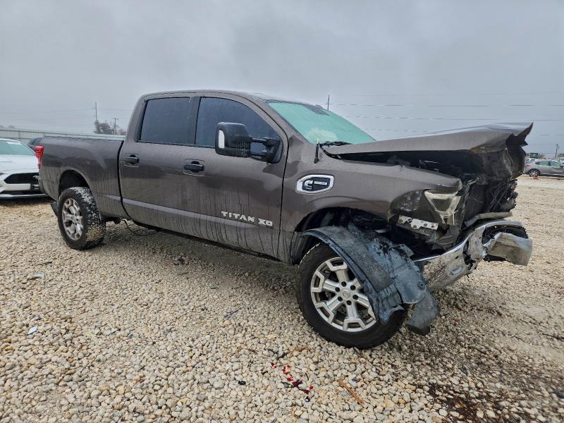 2017 Nissan Titan xd sl