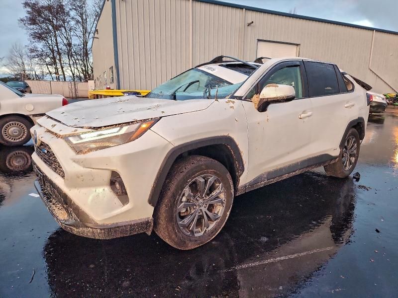 2022 Toyota Rav4 xle Premium