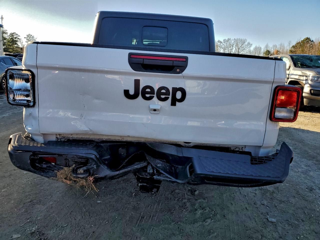 2022 Jeep Gladiator Sport