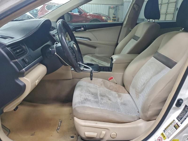 2014 Toyota Camry Hybrid