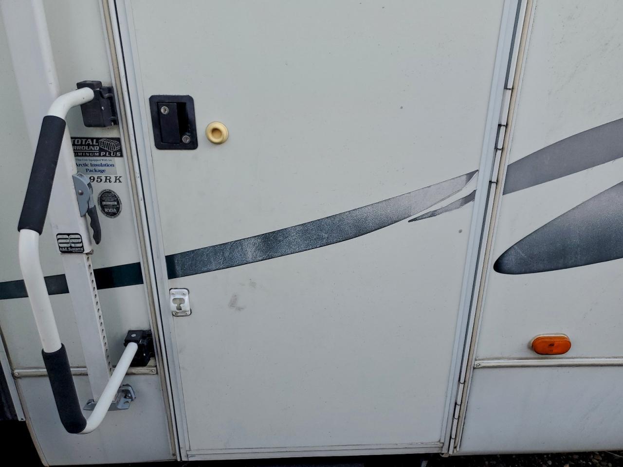 2006 Keystone Montana HI