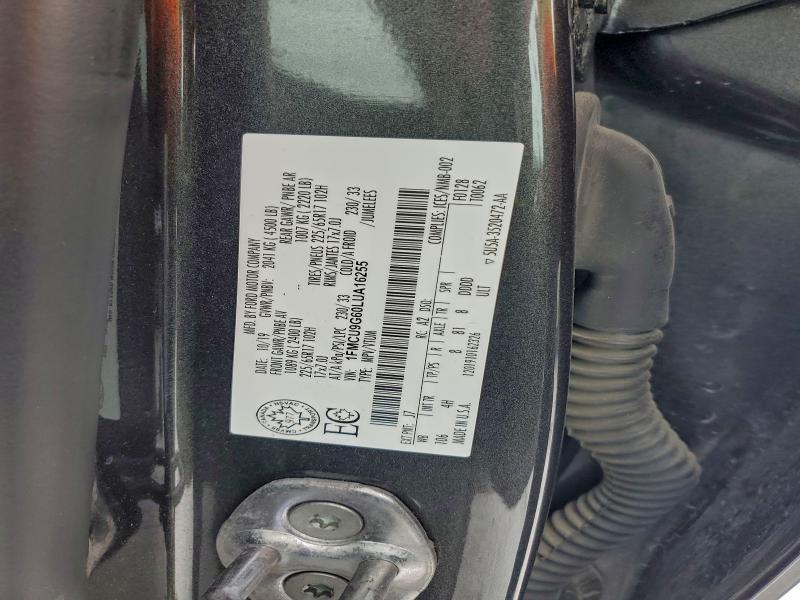 2020 Ford Escape se
