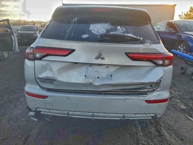 2023 Mitsubishi Outlander se