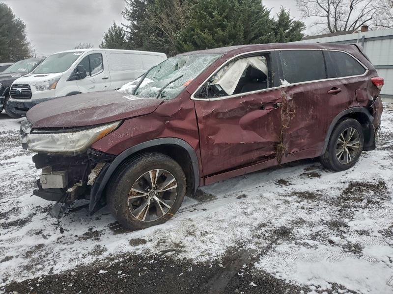 2017 Toyota Highlander le
