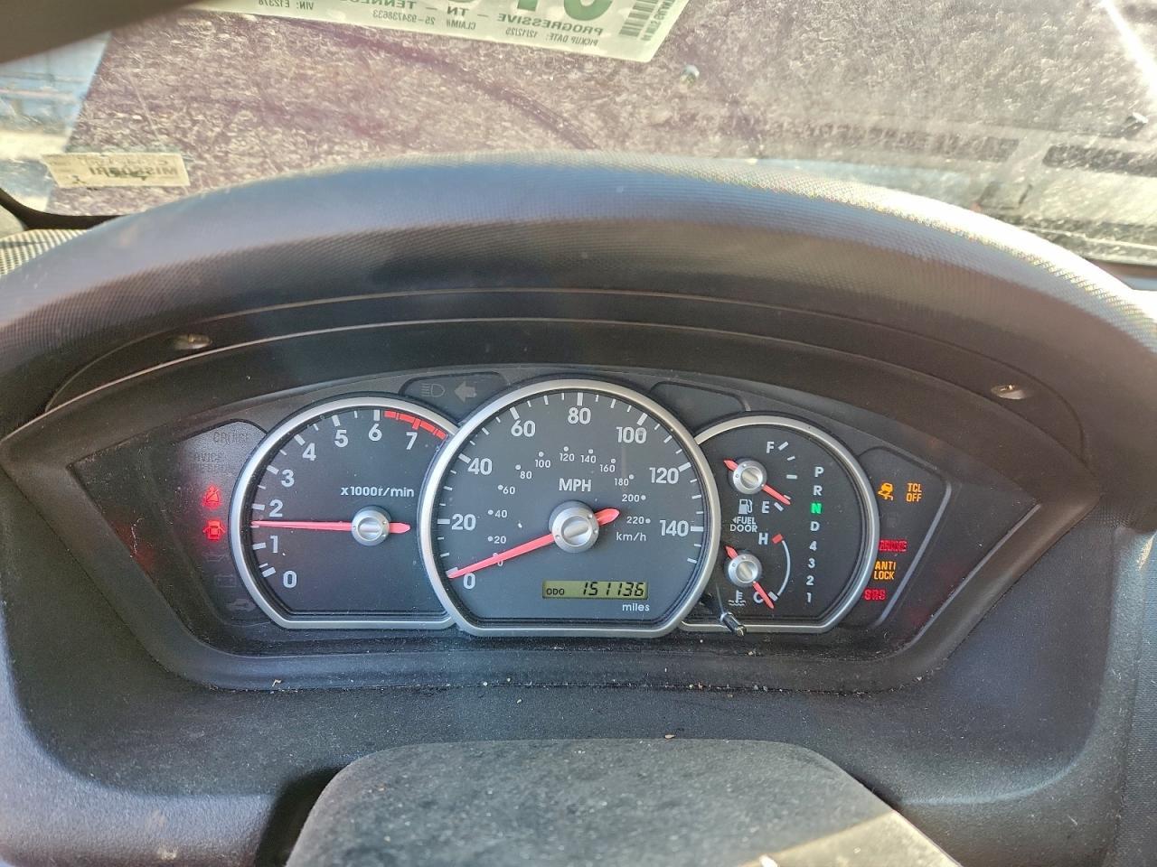2004 Mitsubishi Galant ls Medium