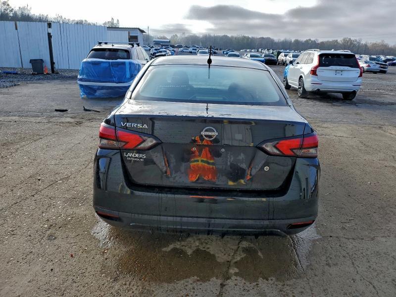 2024 Nissan Versa s