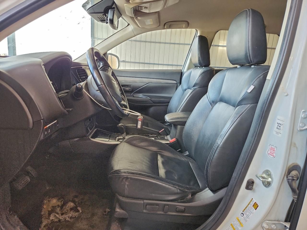 2020 Mitsubishi Outlander se