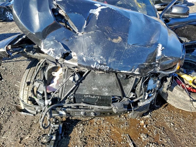 2015 Jeep Grand Cherokee Srt-8