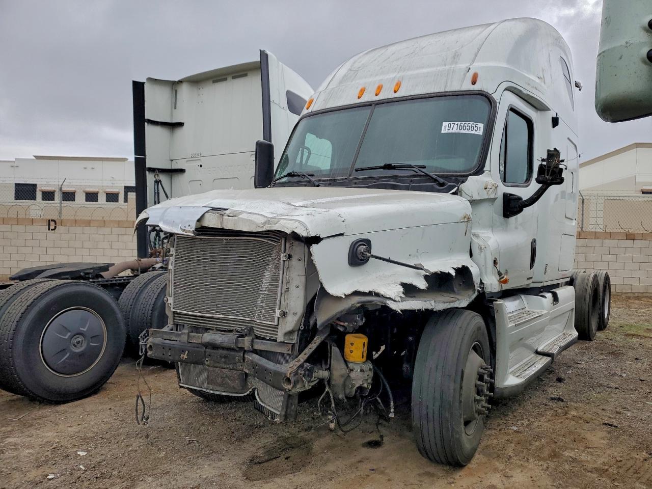 2012 Freigliner 2012 Freightliner Cascadia 125 Semi Truck