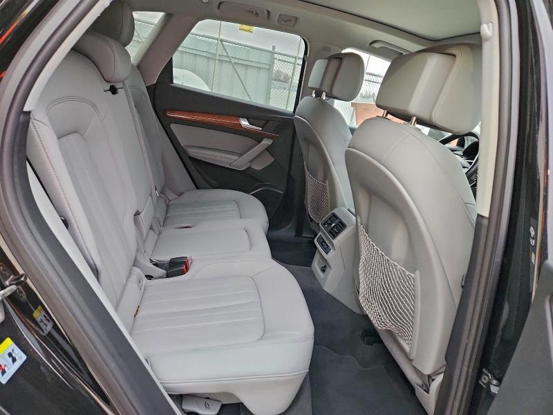 2022 Audi Q5 Premium Plus 45