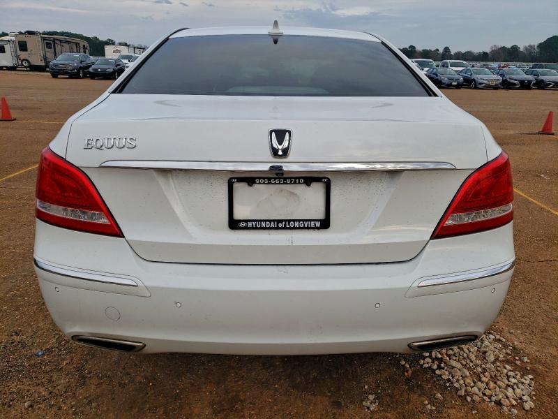 2013 Hyundai Equus Signature