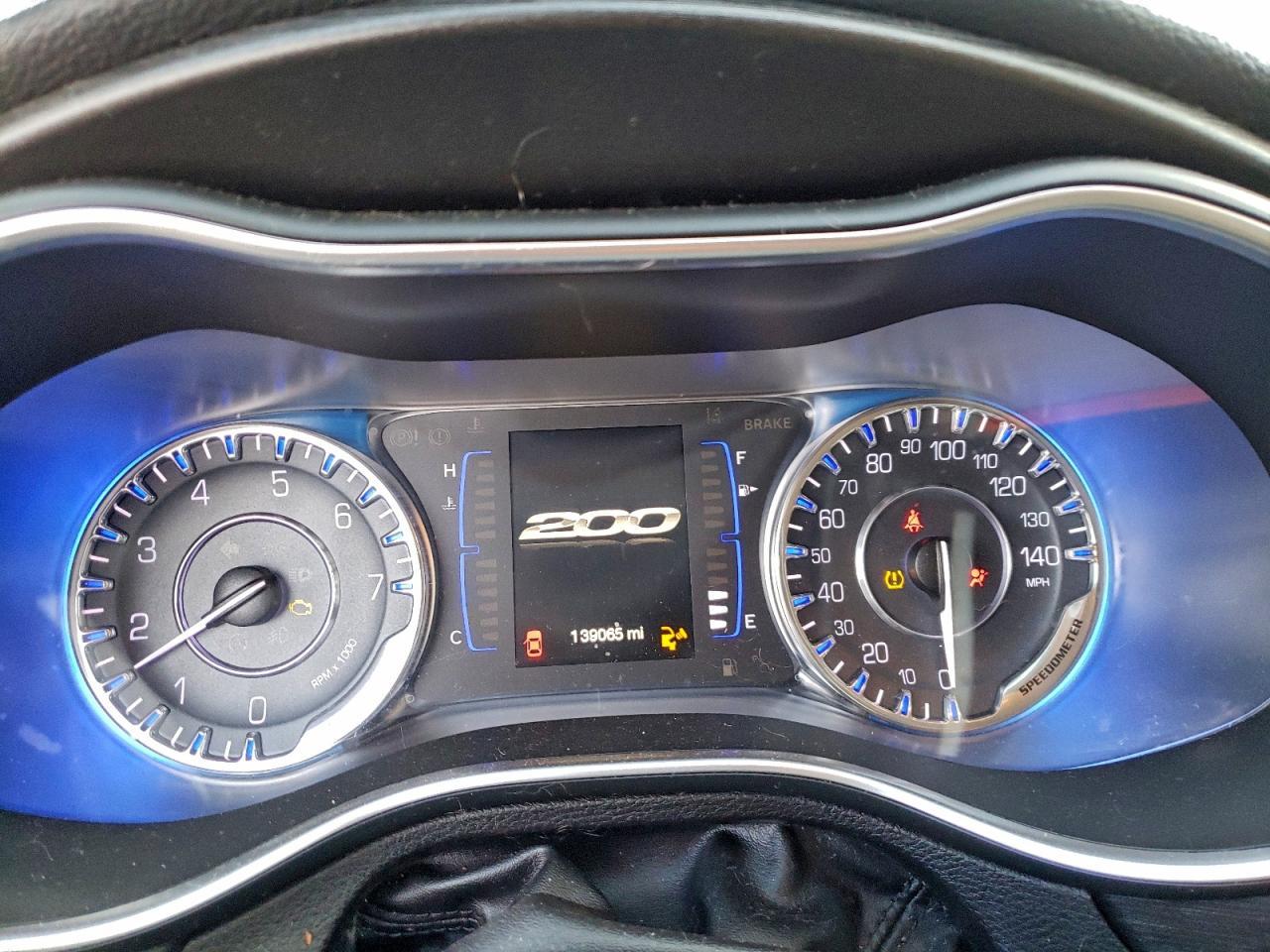2015 Chrysler 200 Limited