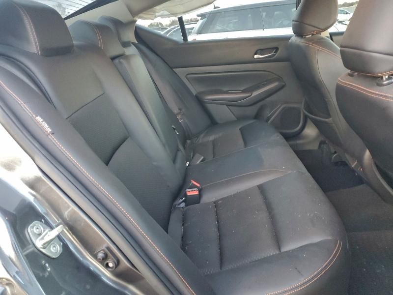 2020 Nissan Altima sr