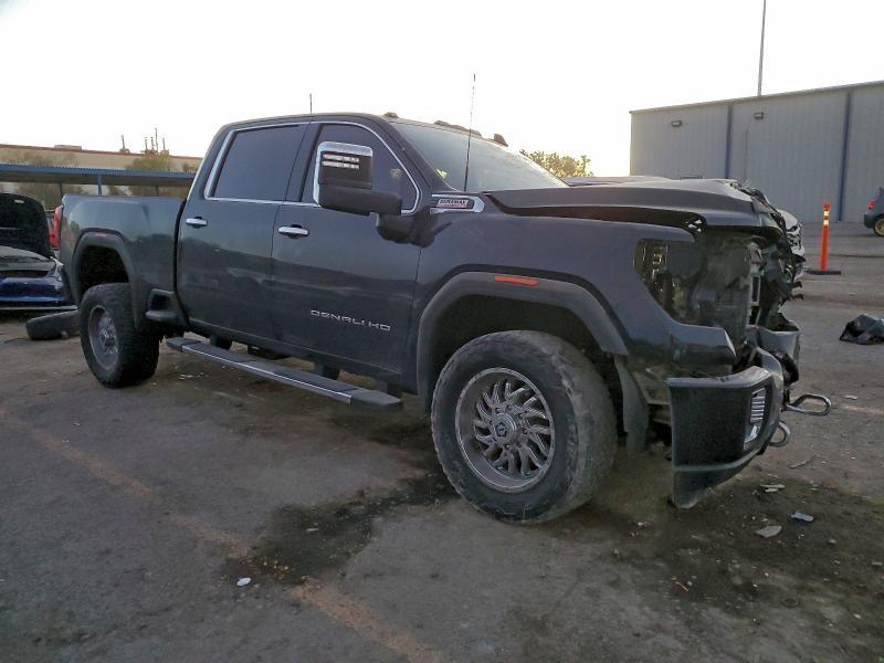 2022 GMC Sierra K3500 Denali
