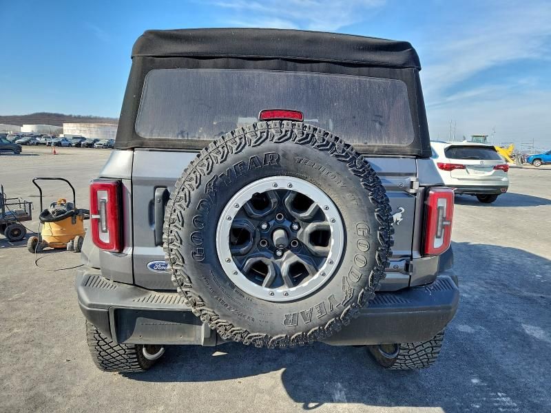 2023 Ford Bronco Base