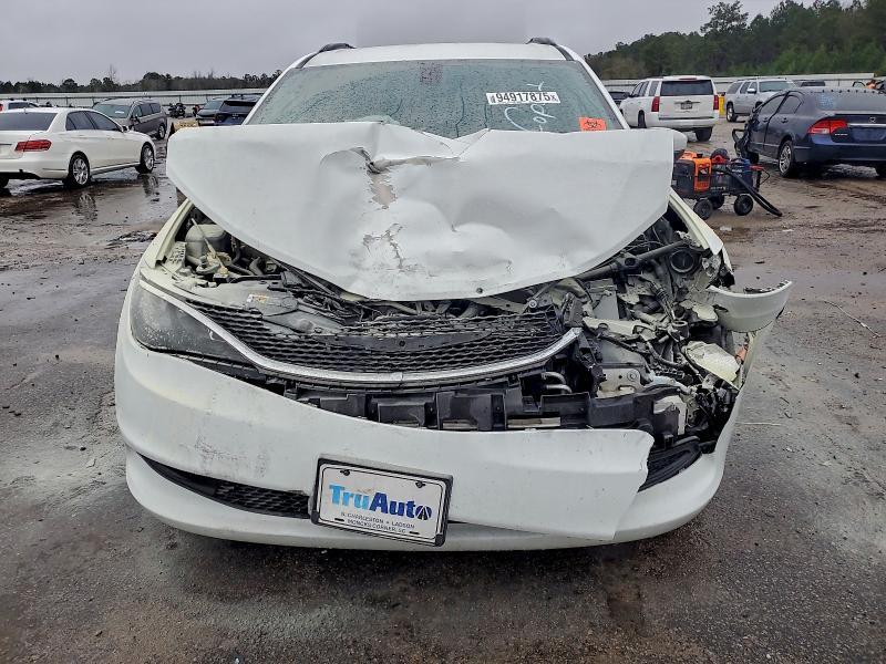 2021 Chrysler Voyager lxi