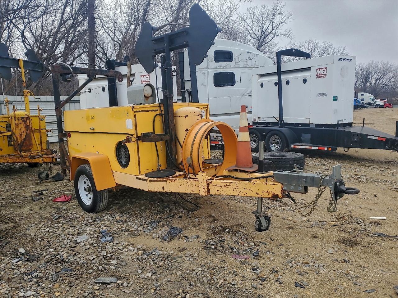 1999 F101 1999 Team Fenex Manhole Support Trailer